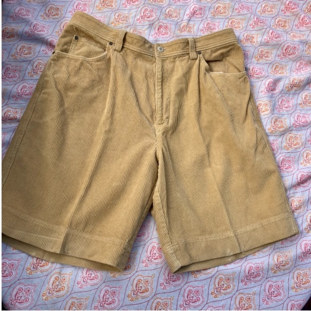 SOLD Men’s Mustard Tan/Khaki Silk Shorts - Picture 4 of 12